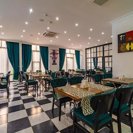 De Mare Family Hotel 3*