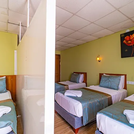 De Mare Family Hotel