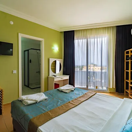 De Mare Family Hotel 3*