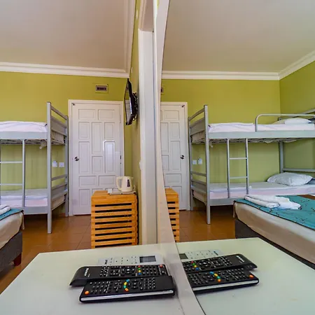 De Mare Family Hotel