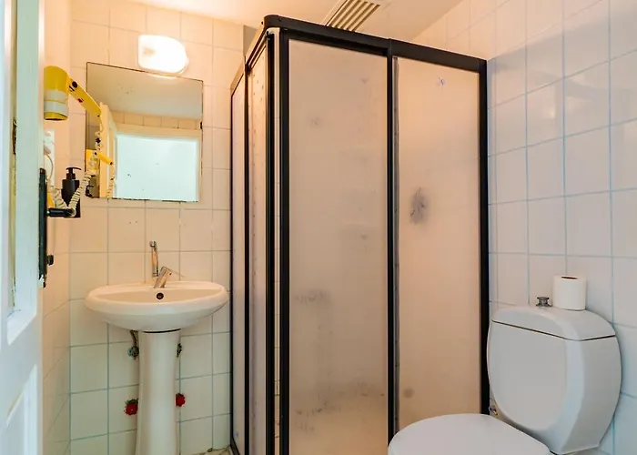De Mare Family Hotell Konaklı
