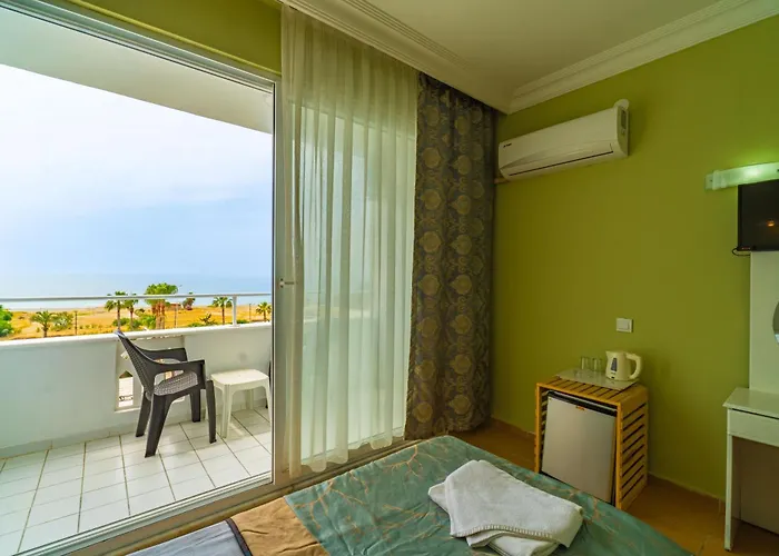 De Mare Family Hotell Konaklı